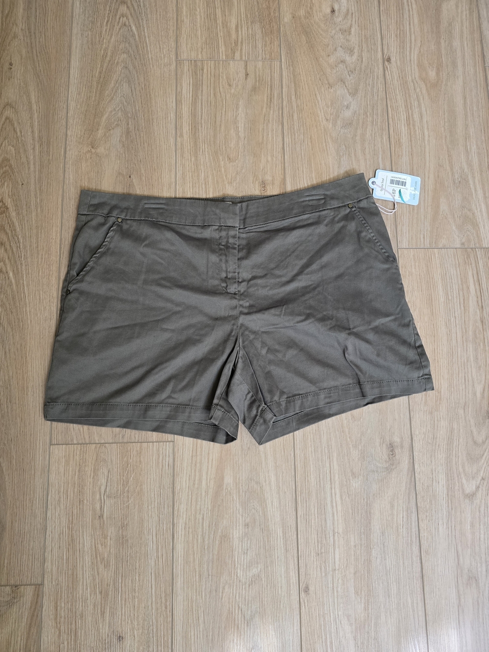 Women’s Olive Casual Shorts with Front Pockets
